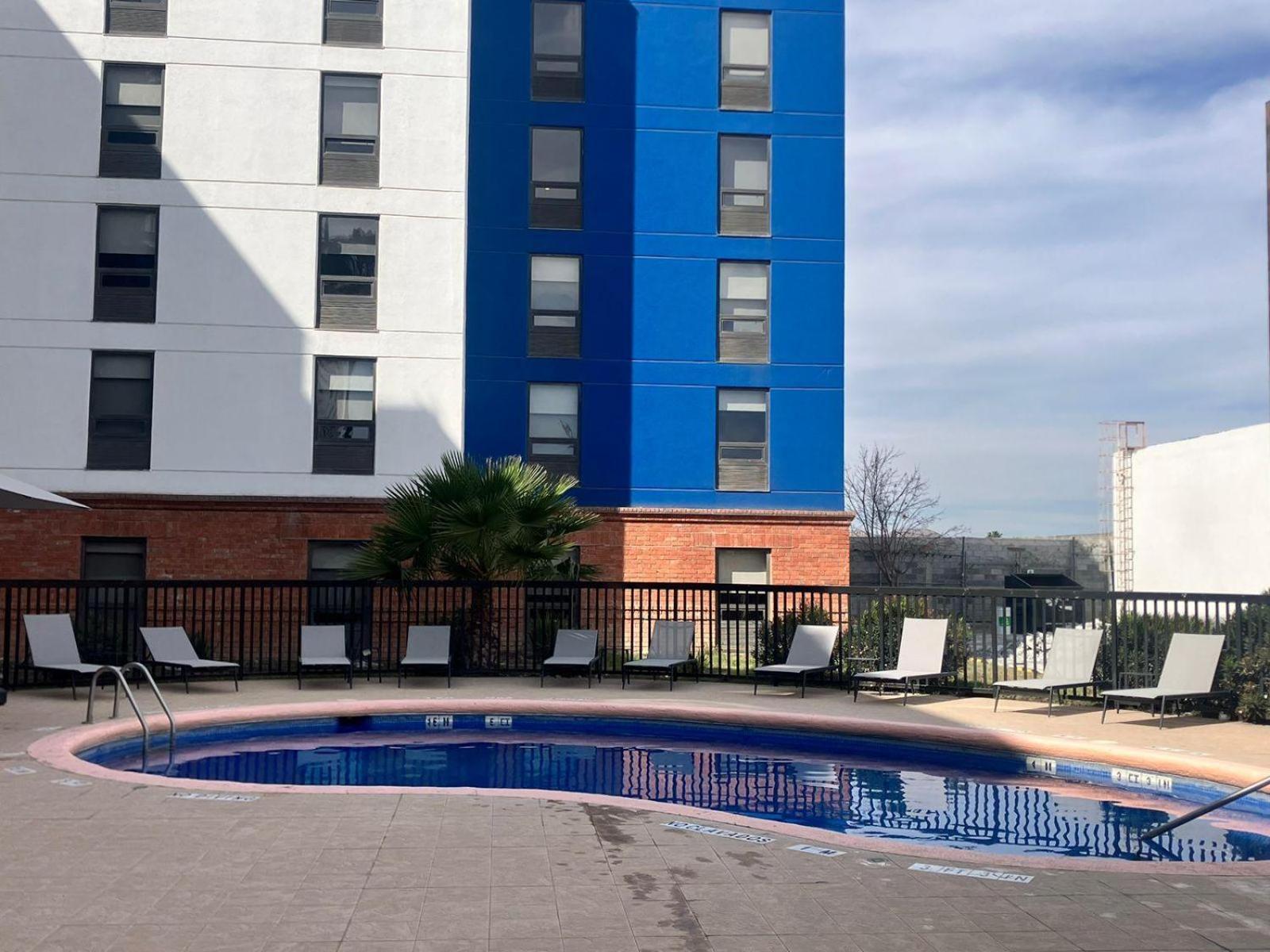 Hampton By Hilton Saltillo Zona Aeropuerto Exterior photo