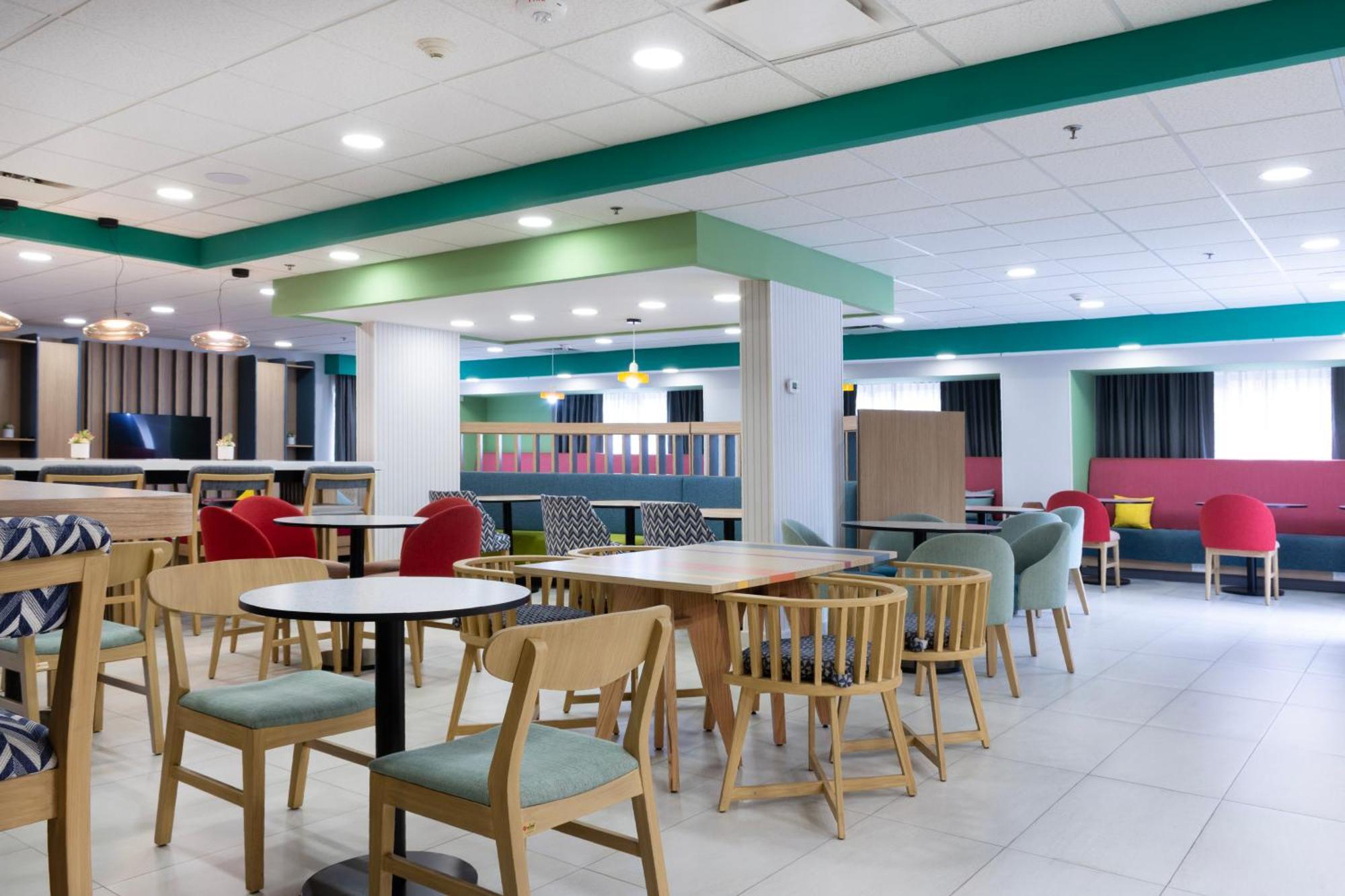 Hampton By Hilton Saltillo Zona Aeropuerto Exterior photo