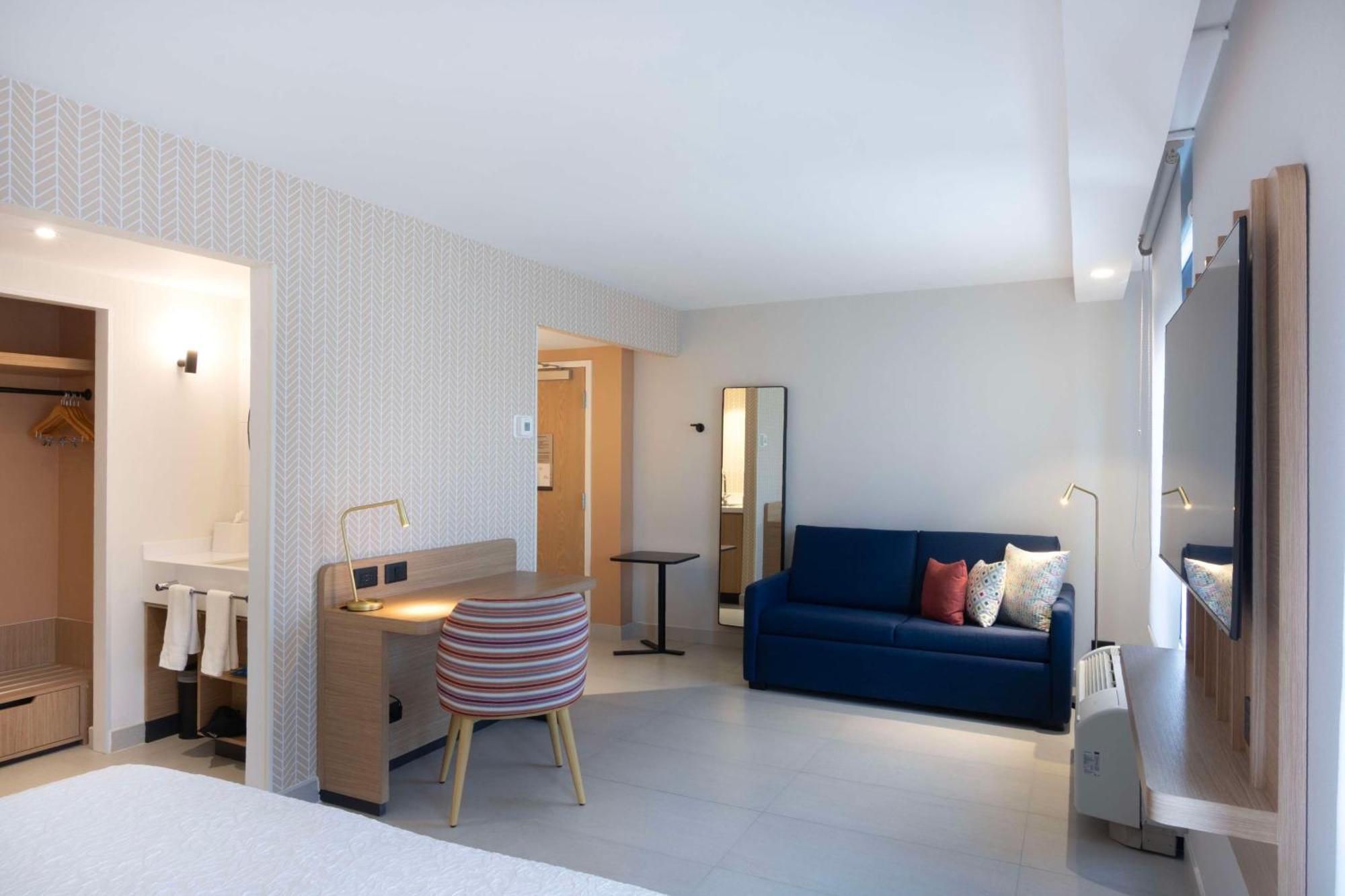 Hampton By Hilton Saltillo Zona Aeropuerto Exterior photo