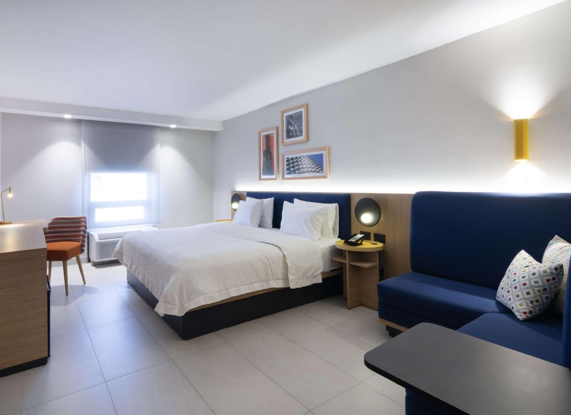 Hampton By Hilton Saltillo Zona Aeropuerto Exterior photo