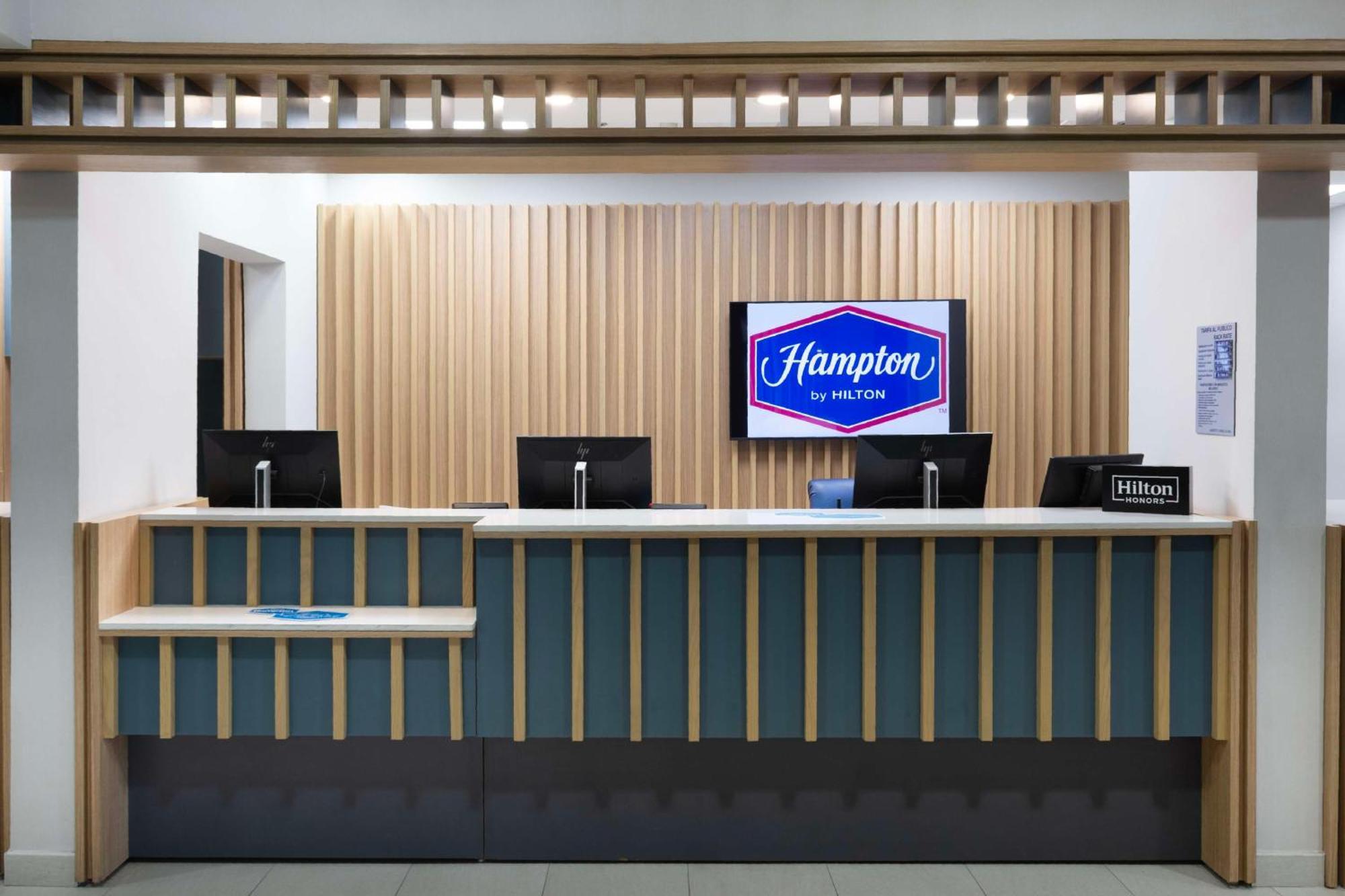 Hampton By Hilton Saltillo Zona Aeropuerto Exterior photo