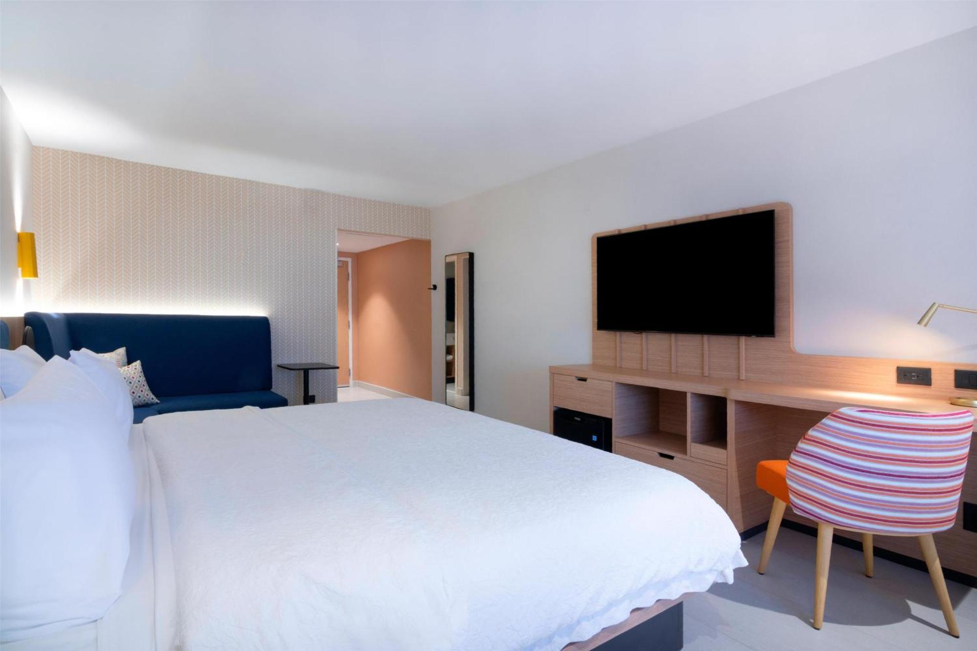Hampton By Hilton Saltillo Zona Aeropuerto Exterior photo