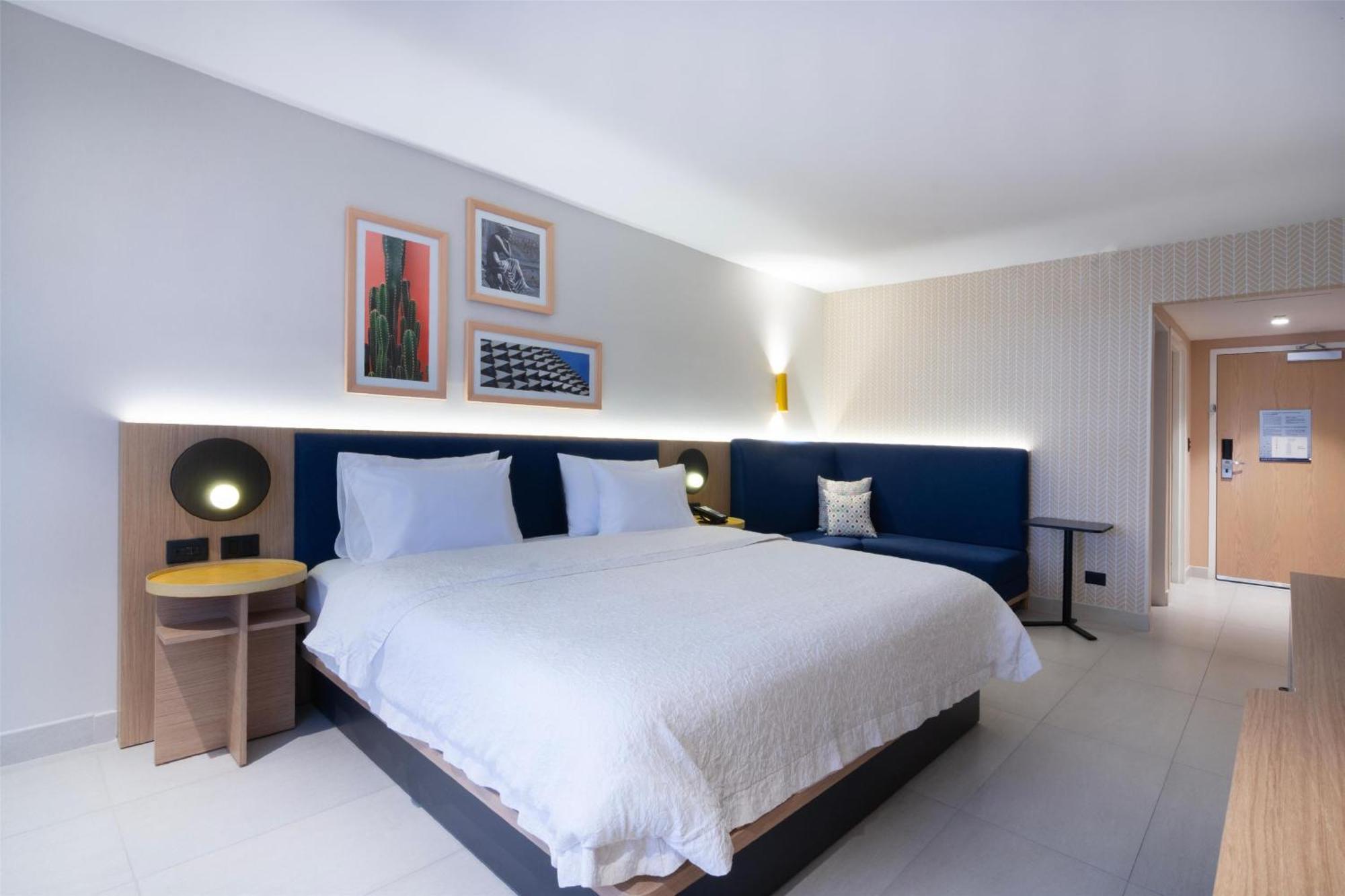 Hampton By Hilton Saltillo Zona Aeropuerto Exterior photo