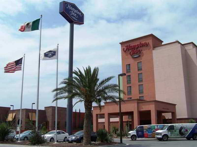 Hampton By Hilton Saltillo Zona Aeropuerto Exterior photo